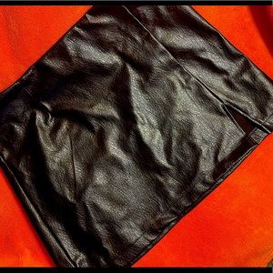 Plus Size Black Miniskirt